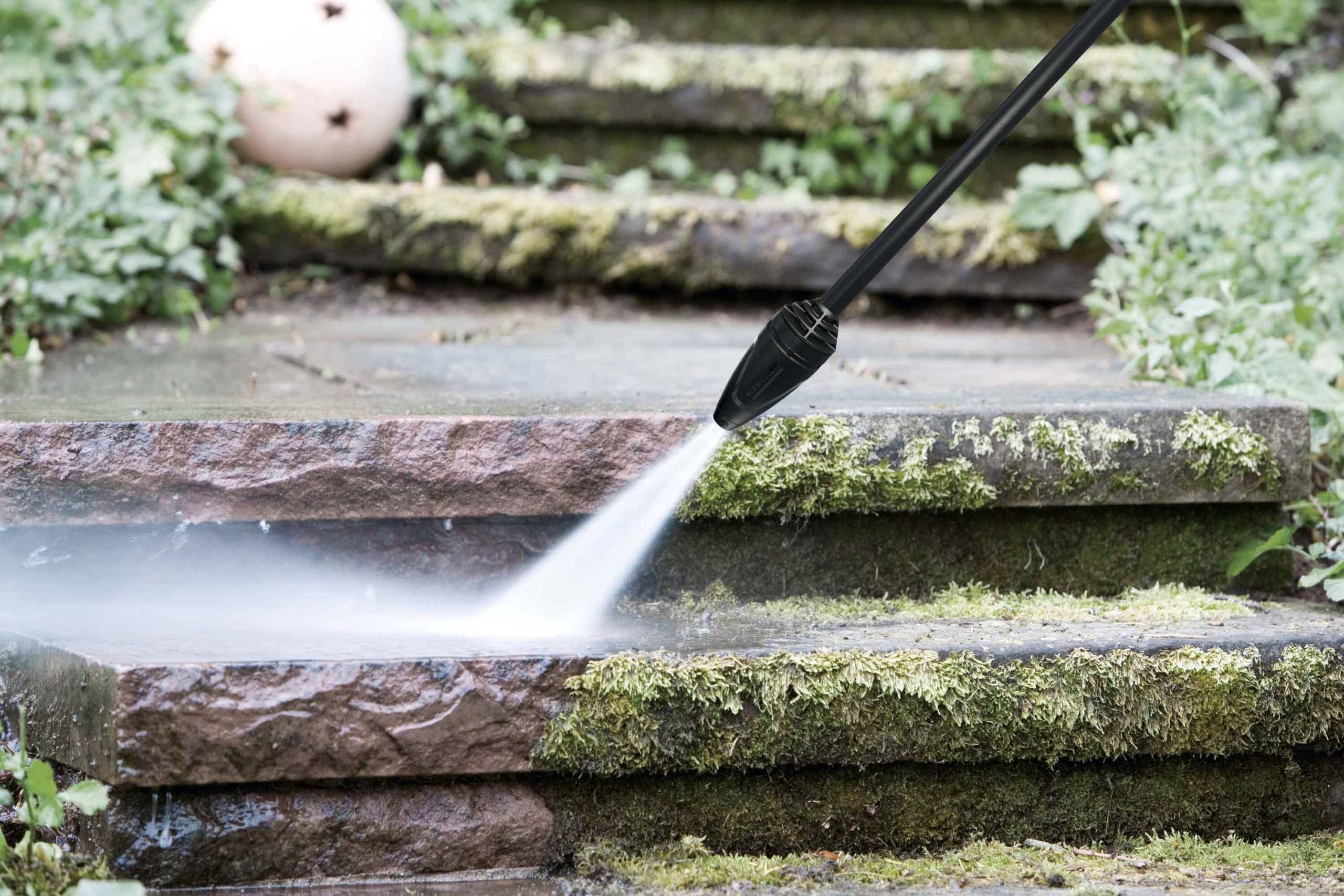 DB_180_top_DB_145_middle_stairs_app_1_CI15_2000x3000px_3000x2000px Application Image