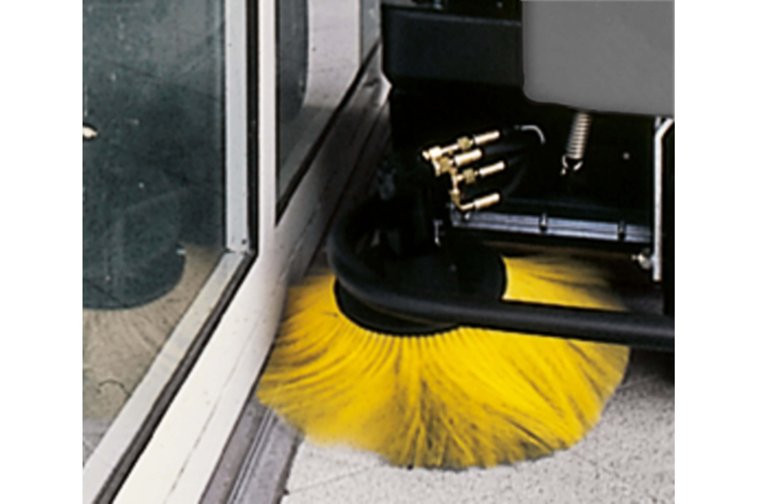 KM_100_100_car_deal_app_sl_01_ant_CI15_2000x3000px_3000x2000px Application Image