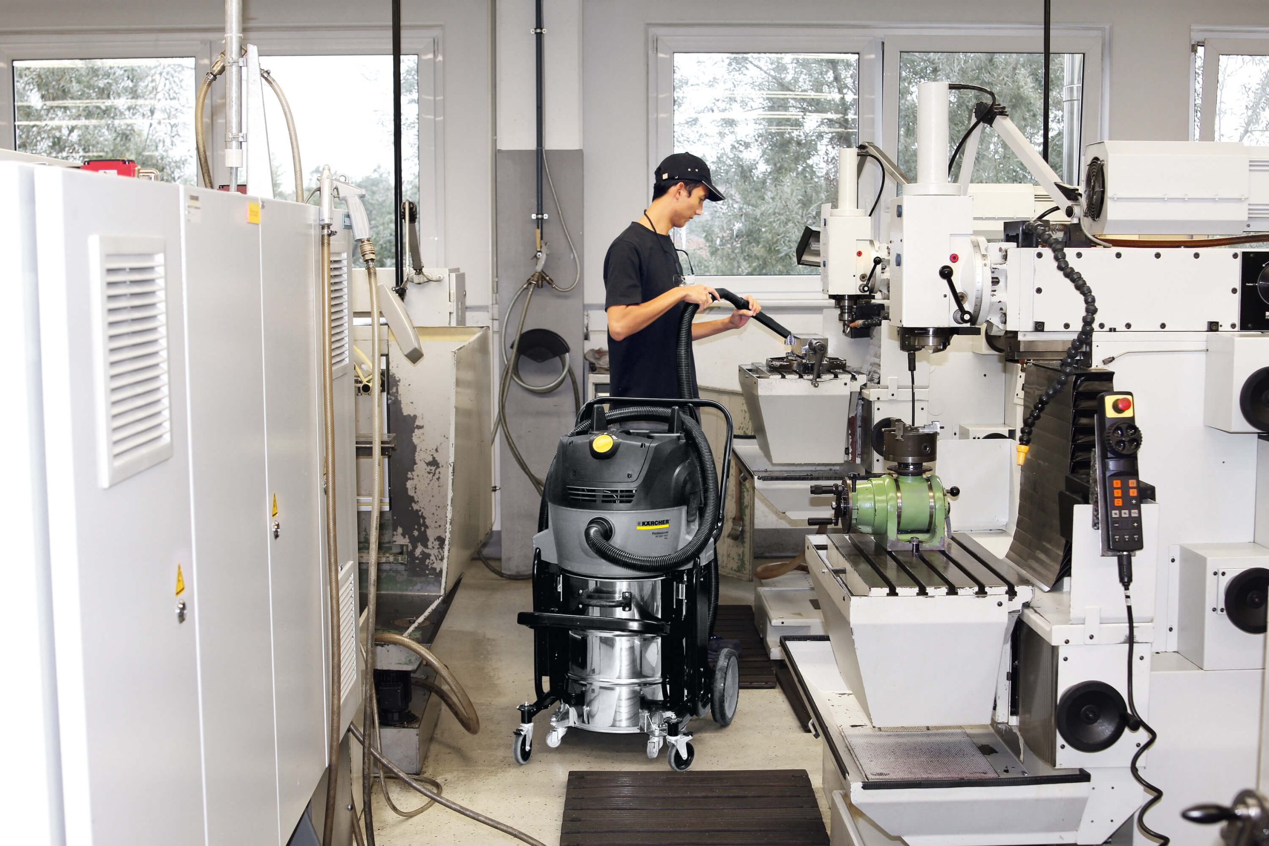 NT_55_2_workshop_app_2_2000x3000px_3000x2000px Application Image