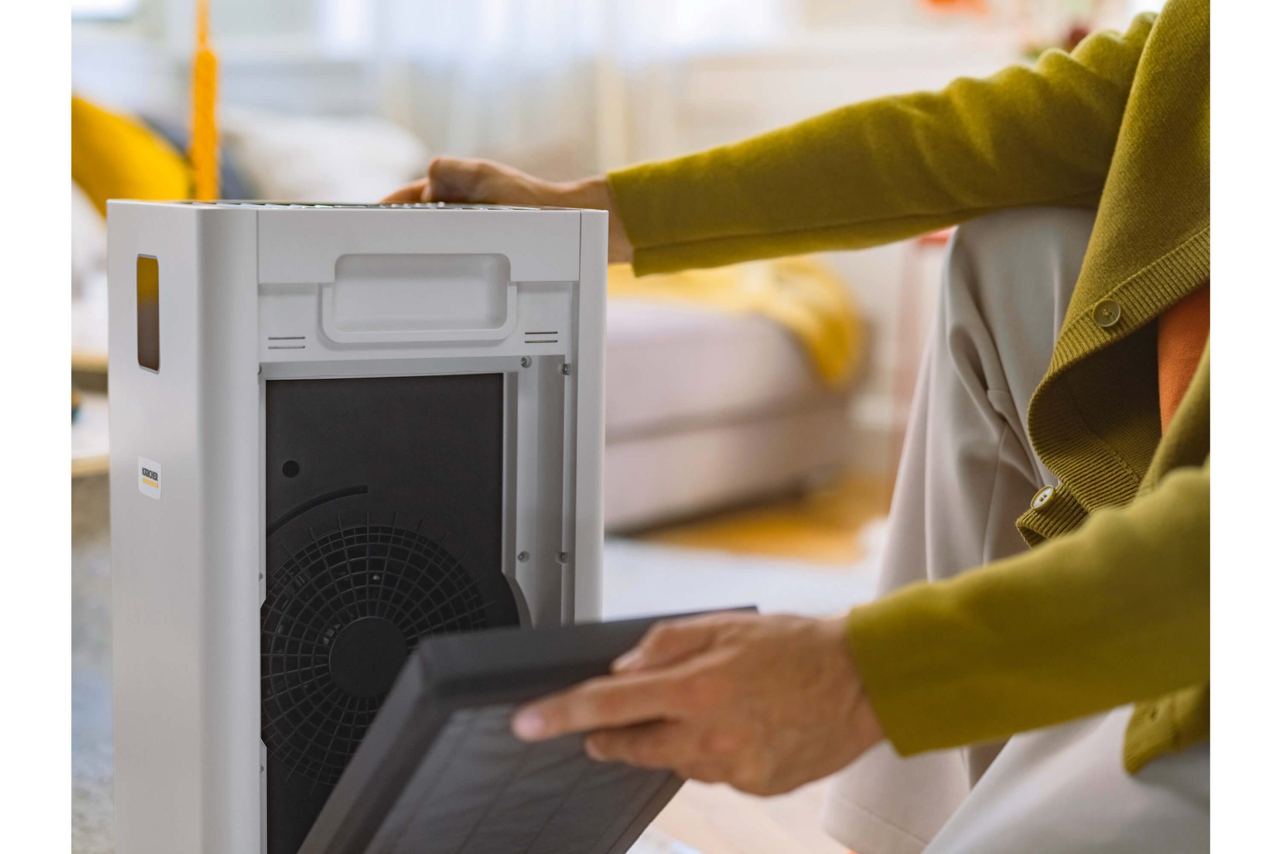 AF_50_filter_change_app_05_CI20_2000x3000px_3000x2000px Application Image